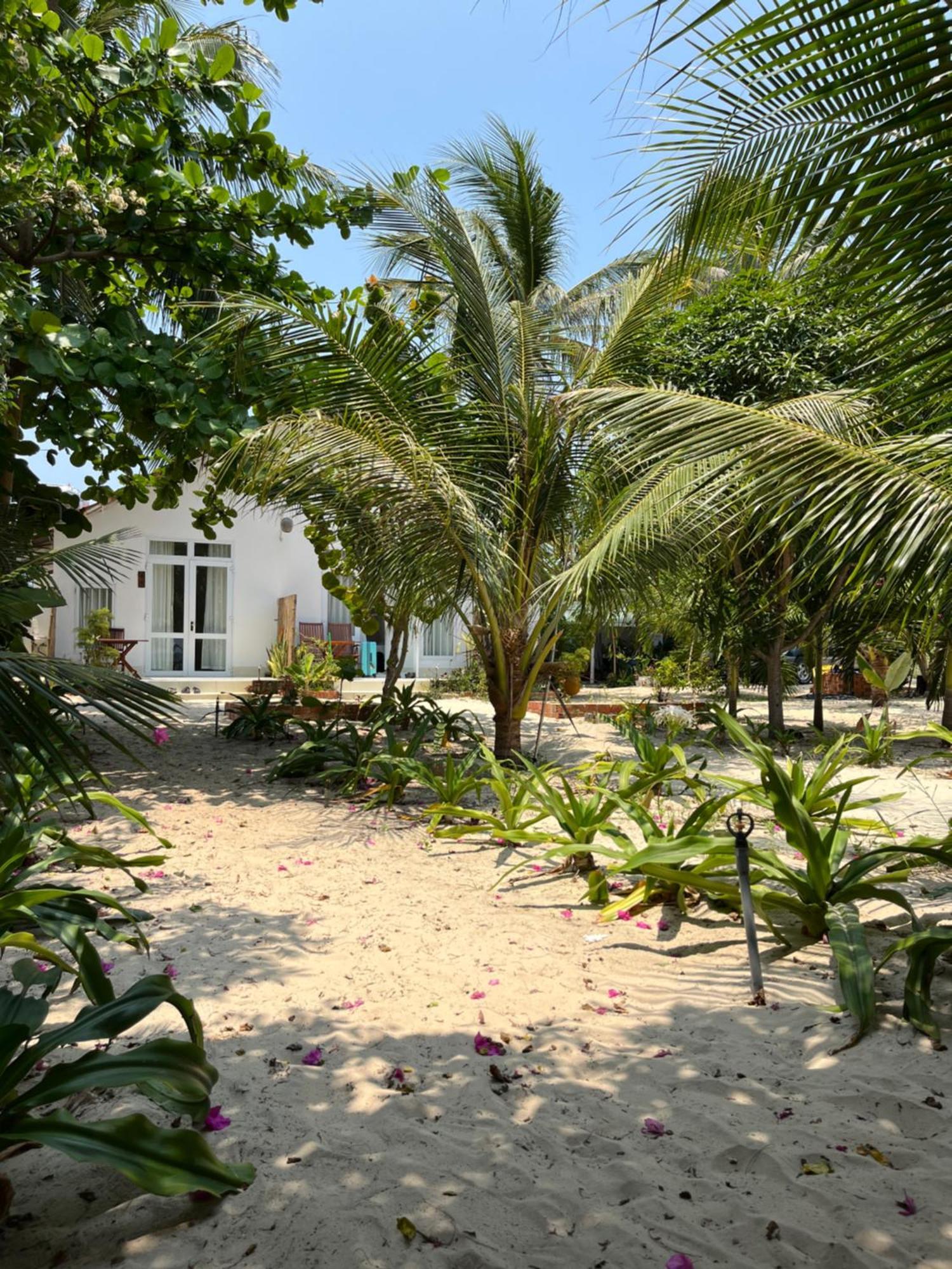 Robinson Beach Bungalow Vinh Hoa Exterior foto