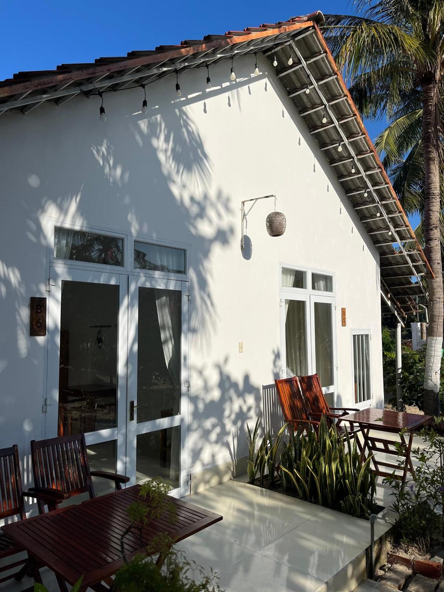 Robinson Beach Bungalow Vinh Hoa Exterior foto